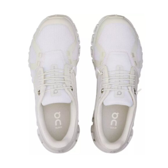 On Women's Cloud 6 (White/White) Shoes - NEW A Tag! - Picture 2 of 6